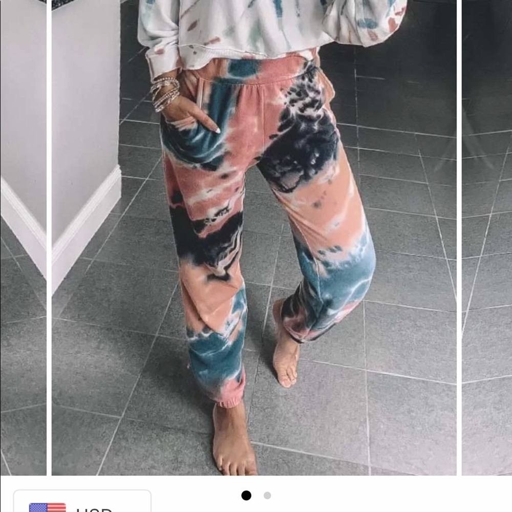 Size small tie dye joggers